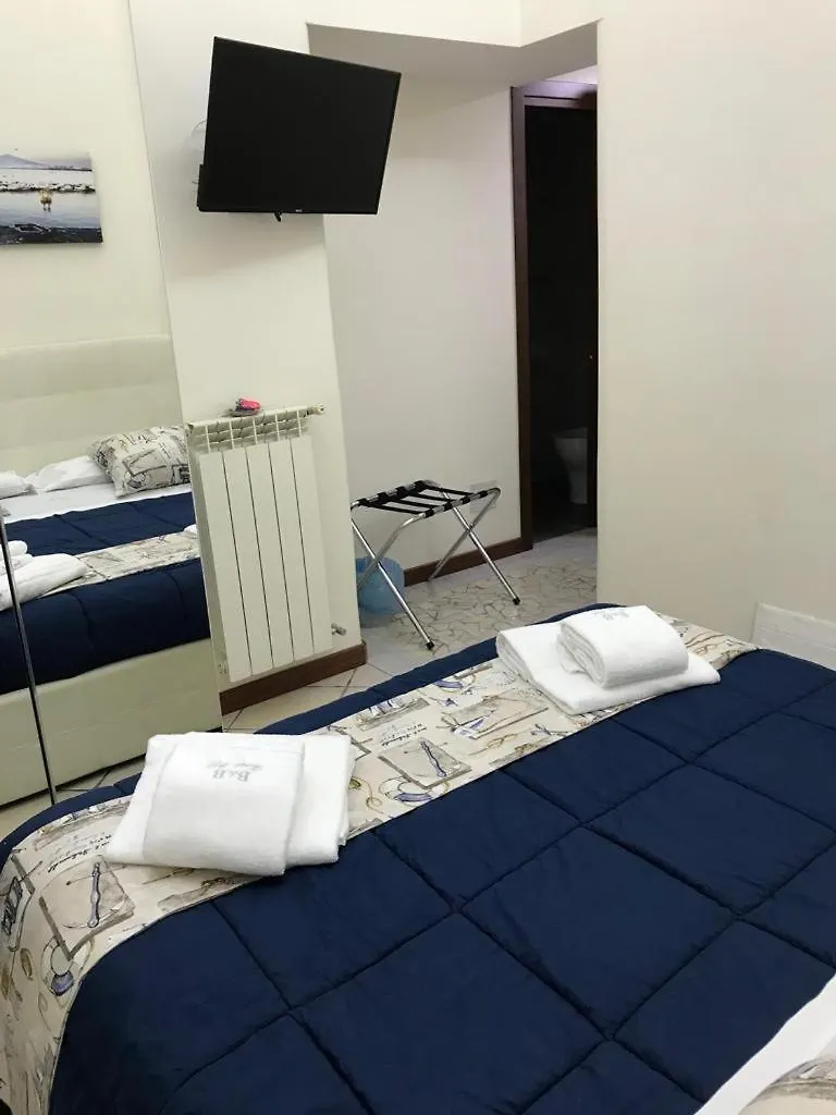 B&B Foria 210 Νάπολη 2*,