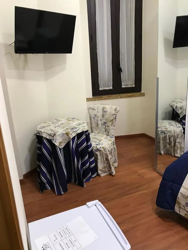 B&B Foria 210 Naples 2*,  Italy